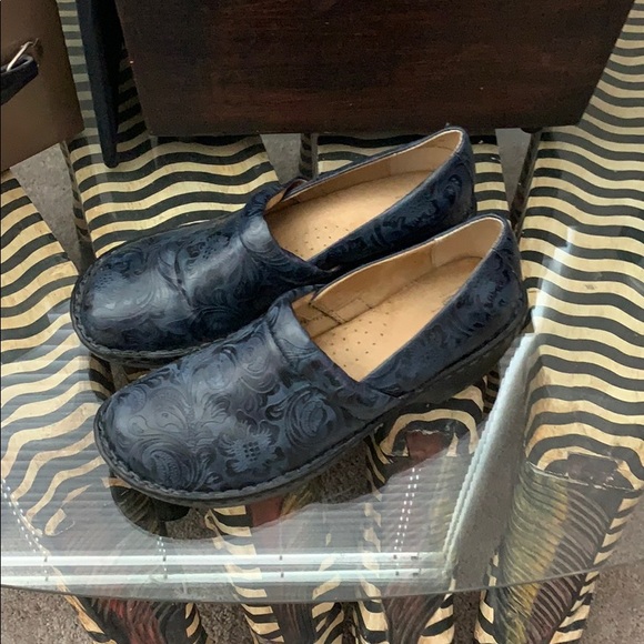 Paisley Pattern Clogs - Picture 5 of 5